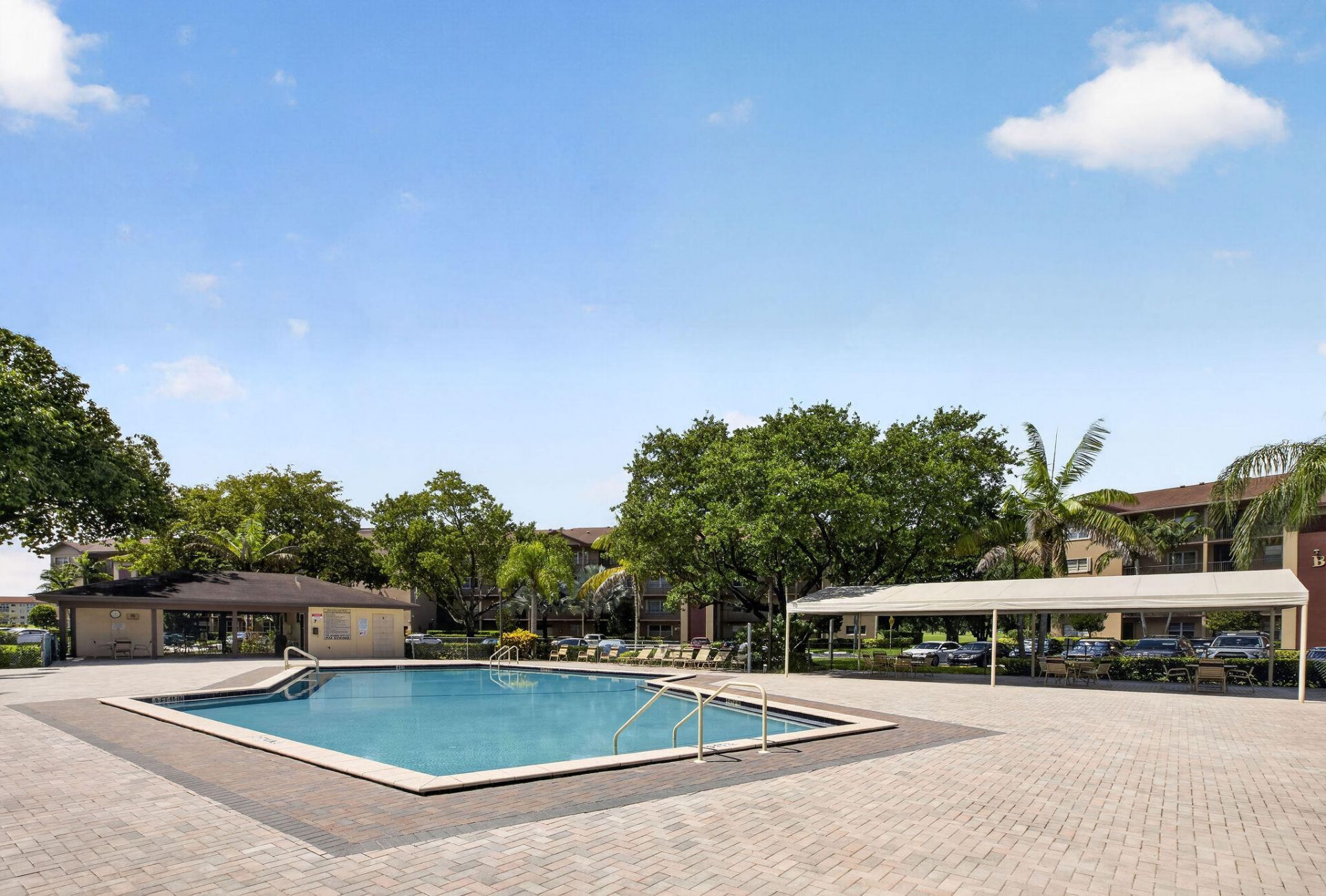 300 SW 130th Terrace, Unit 202B, Pembroke Pines, FL 33027 Photo