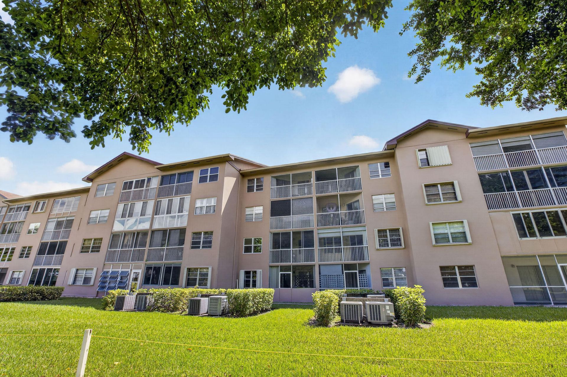 300 SW 130th Terrace, Unit 202B, Pembroke Pines, FL 33027 Photo
