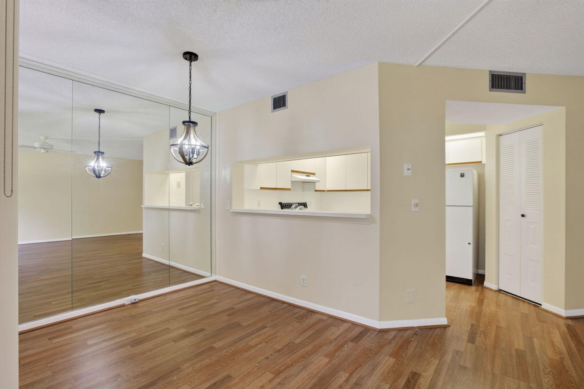300 SW 130th Terrace, Unit 202B, Pembroke Pines, FL 33027 Photo