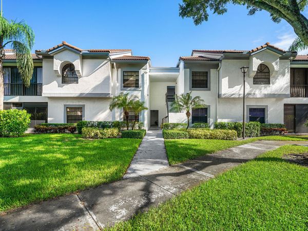 5439 Verona Drive, Unit P, Boynton Beach, FL 33437
