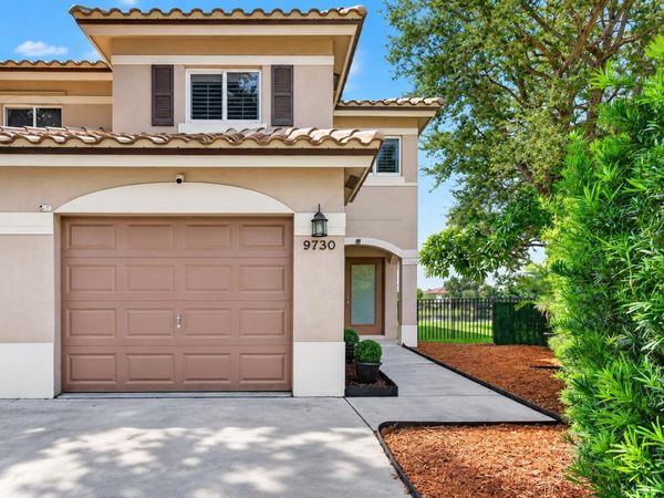 9730 NW 23rd Court, Unit 15, Pembroke Pines, FL 33024