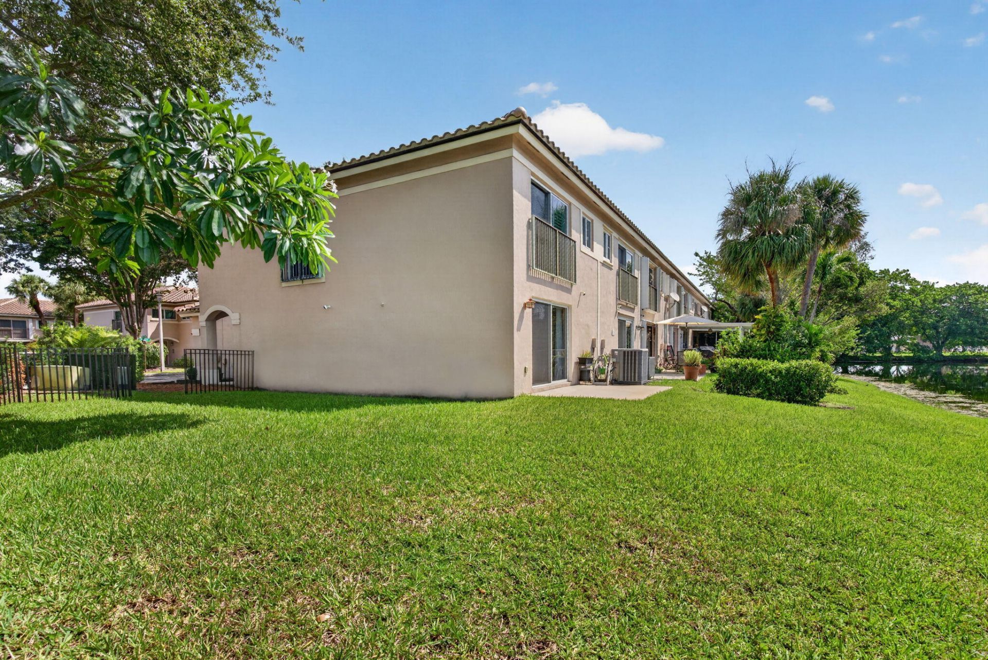 9730 NW 23rd Court, Unit 15, Pembroke Pines, FL 33024 Photo