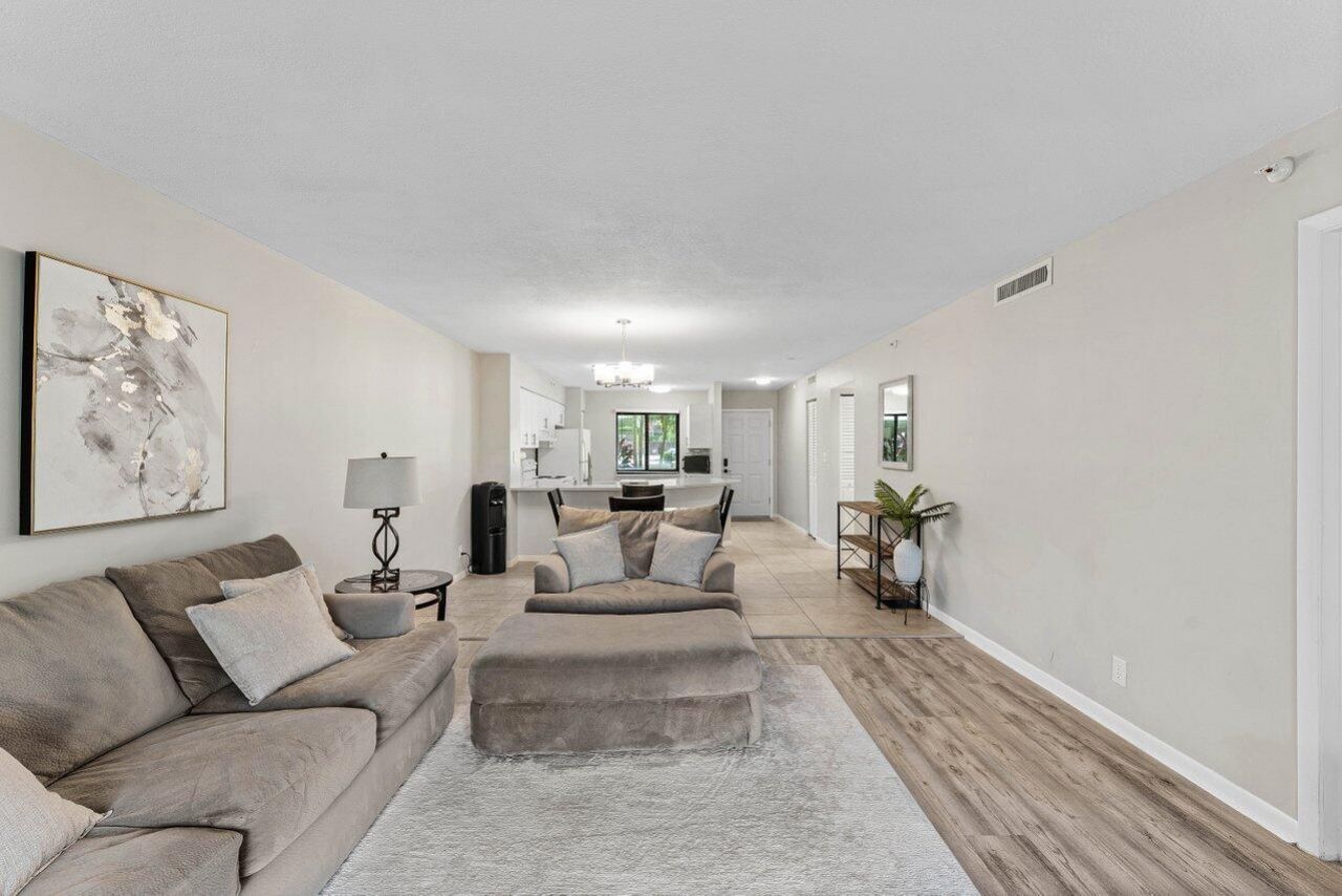 2205 S Cypress Bend Drive, Unit 103, Pompano Beach, FL 33069 Photo
