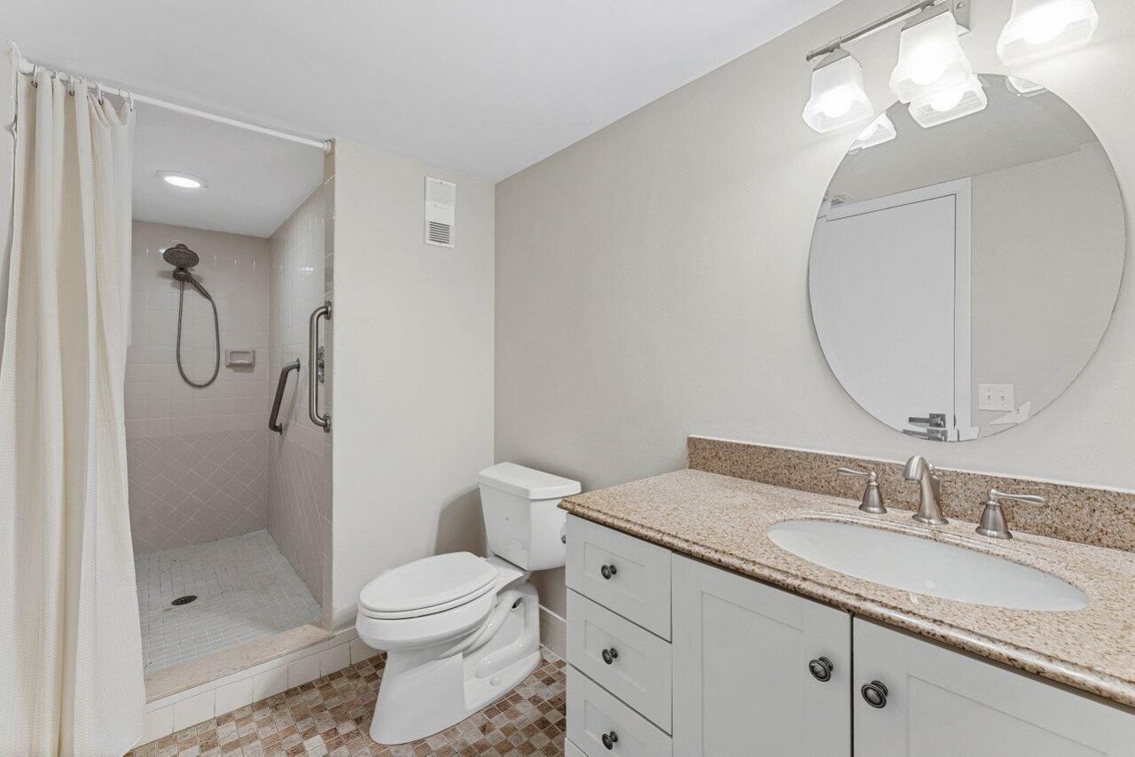 2205 S Cypress Bend Drive, Unit 103, Pompano Beach, FL 33069 Photo