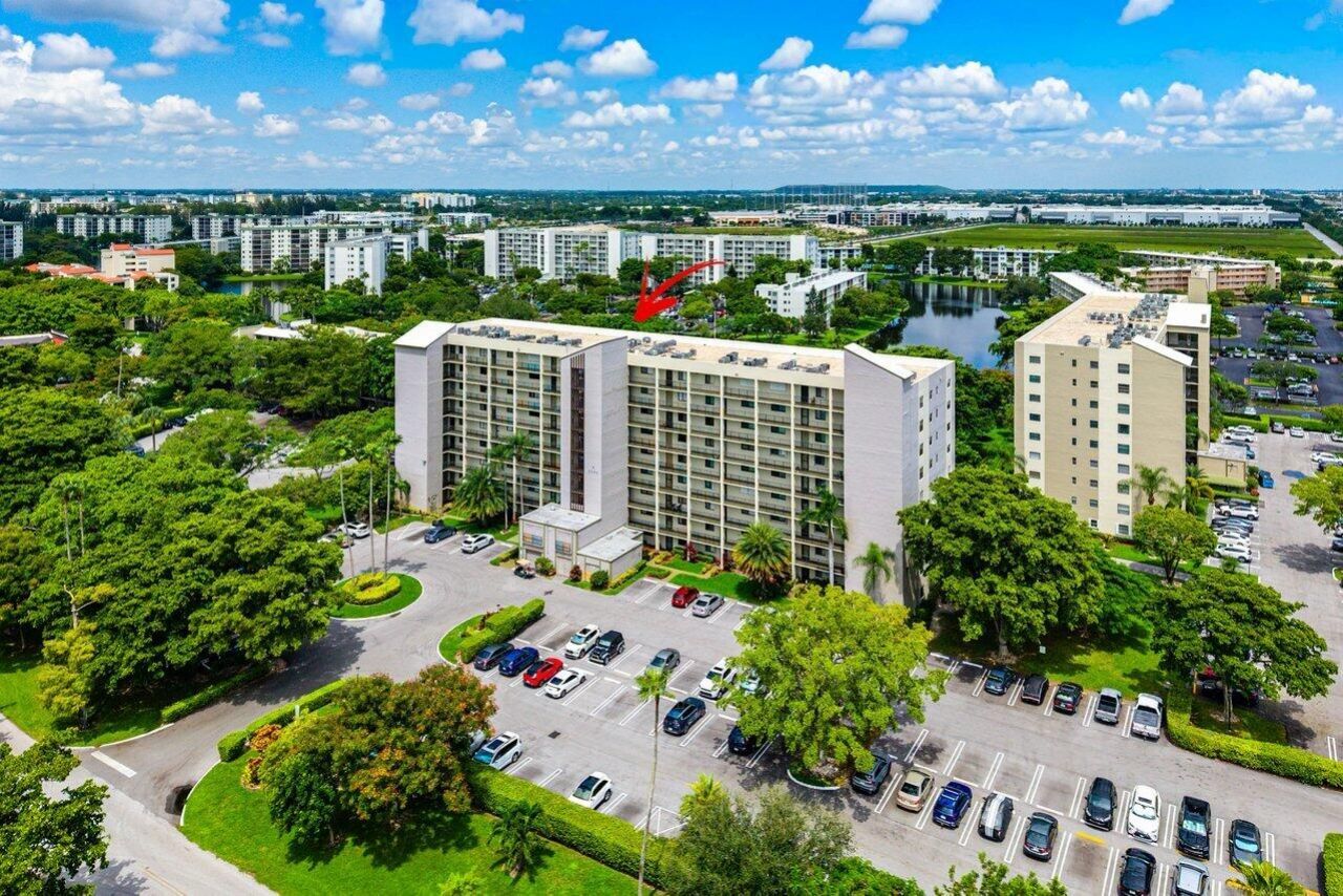 2205 S Cypress Bend Drive, Unit 103, Pompano Beach, FL 33069 Photo