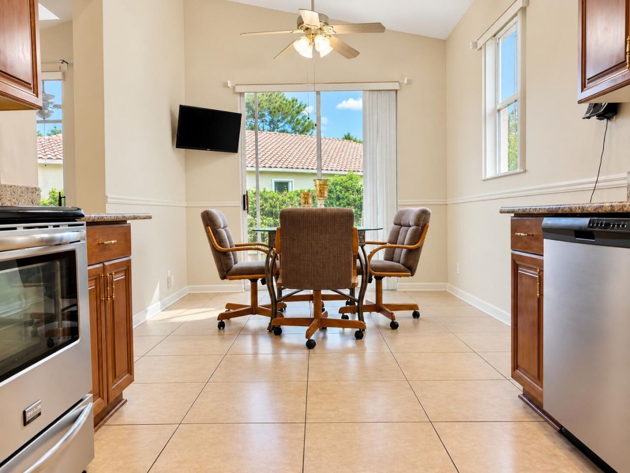 374 NW Toscane Trail, Port Saint Lucie, FL 34986 Photo