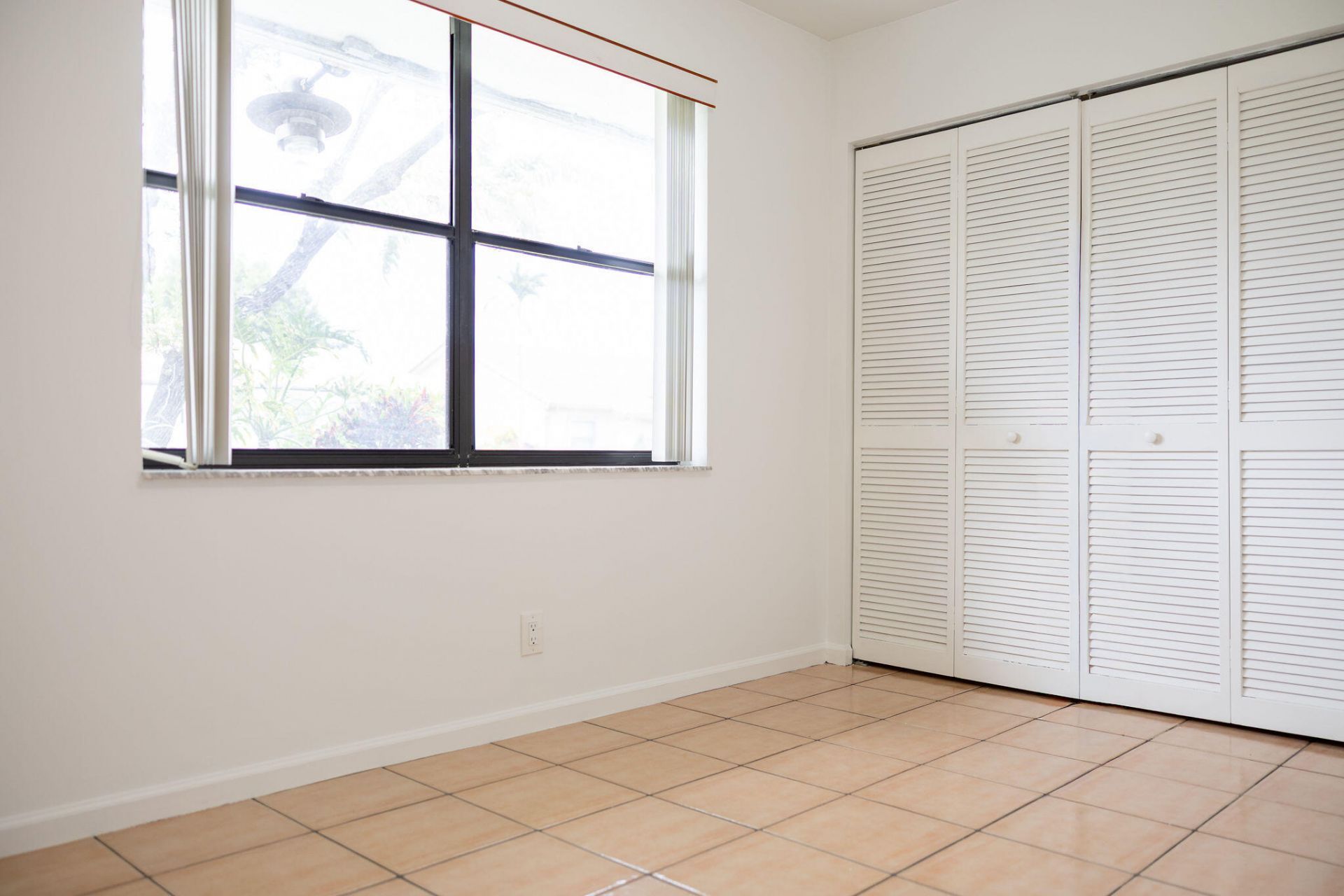 8631 NW 82nd Street, Tamarac, FL 33321 Photo