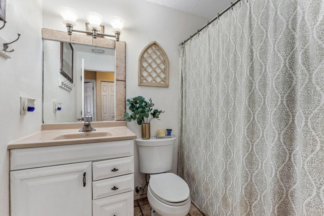 105 Plumage Lane, West Palm Beach, FL 33415 Photo