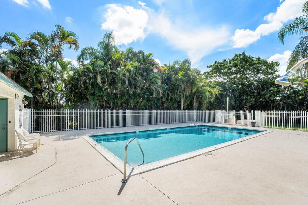 105 Plumage Lane, West Palm Beach, FL 33415 Photo