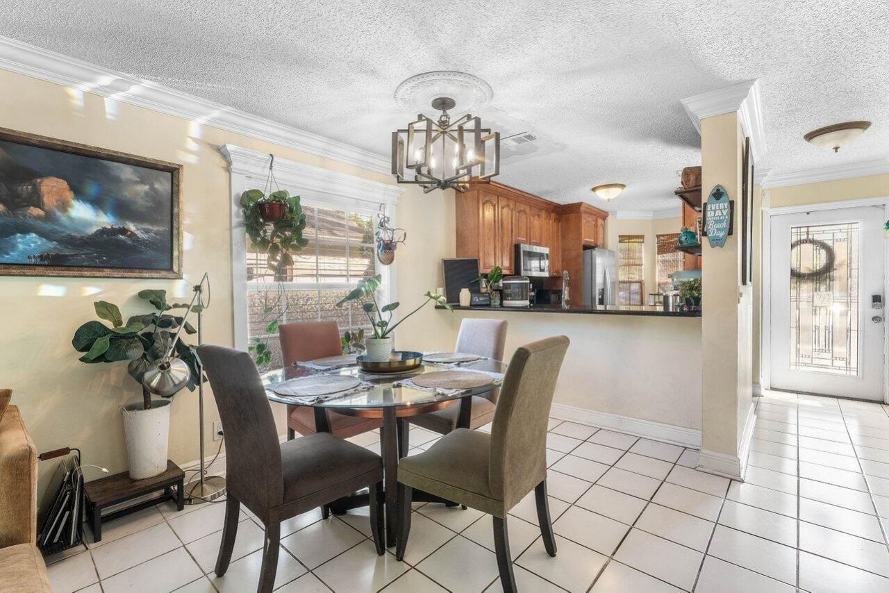105 Plumage Lane, West Palm Beach, FL 33415 Photo