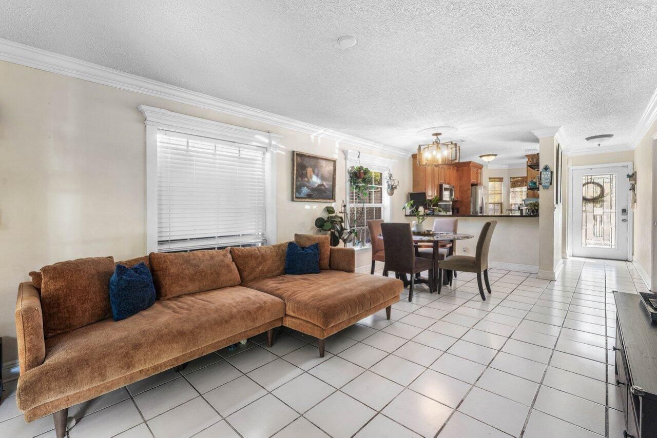 105 Plumage Lane, West Palm Beach, FL 33415 Photo