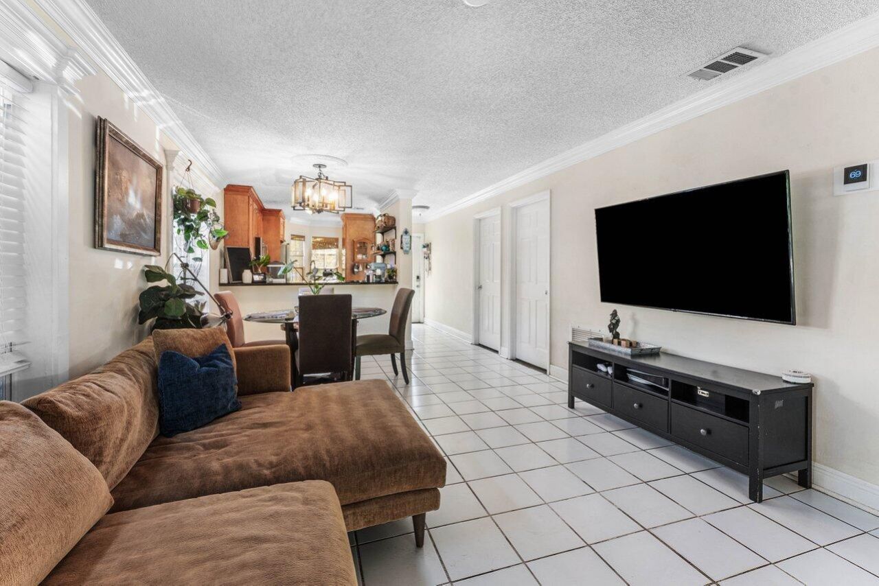105 Plumage Lane, West Palm Beach, FL 33415 Photo