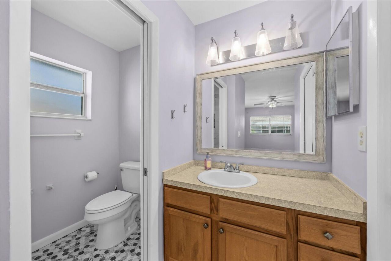 1218 S Lakes End Drive, Unit Apt a, Fort Pierce, FL 34982 Photo