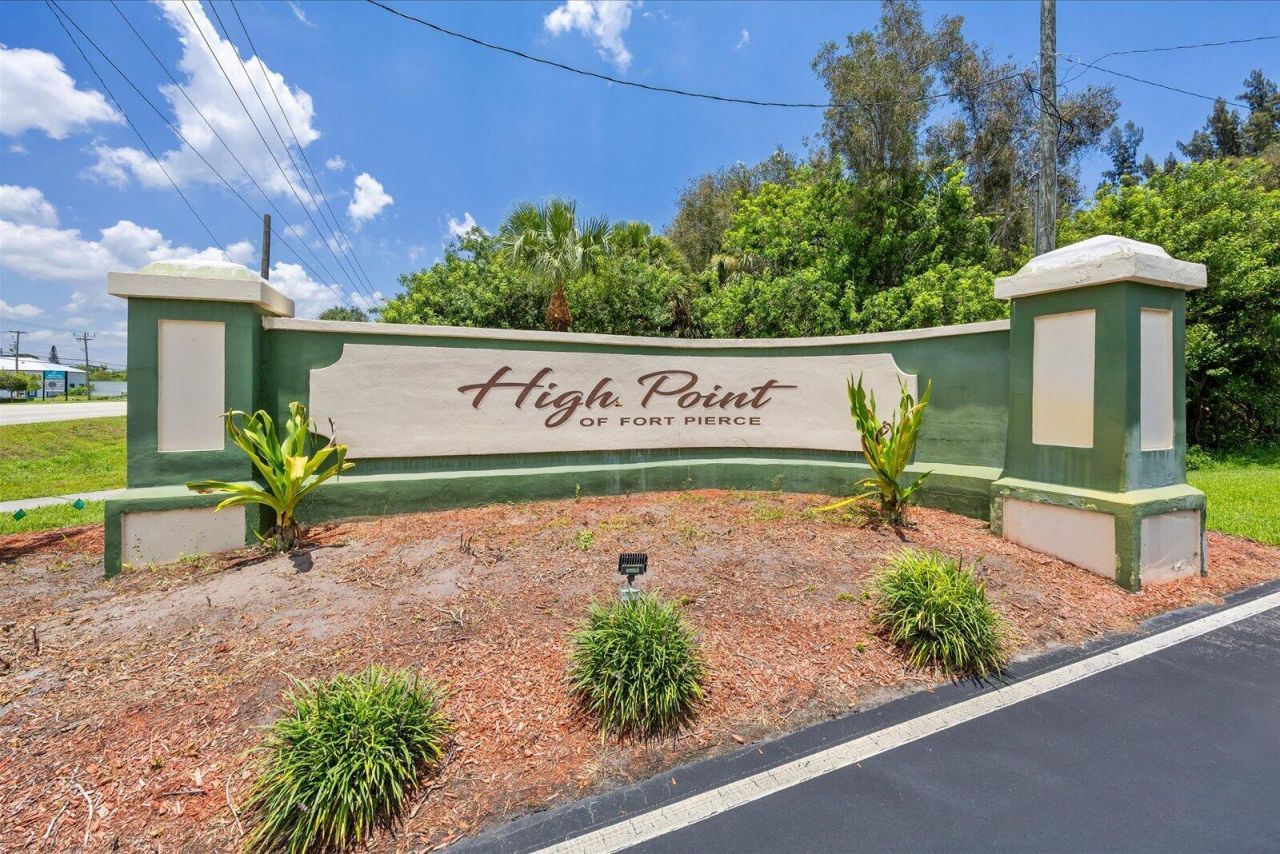 1218 S Lakes End Drive, Unit Apt a, Fort Pierce, FL 34982 Photo
