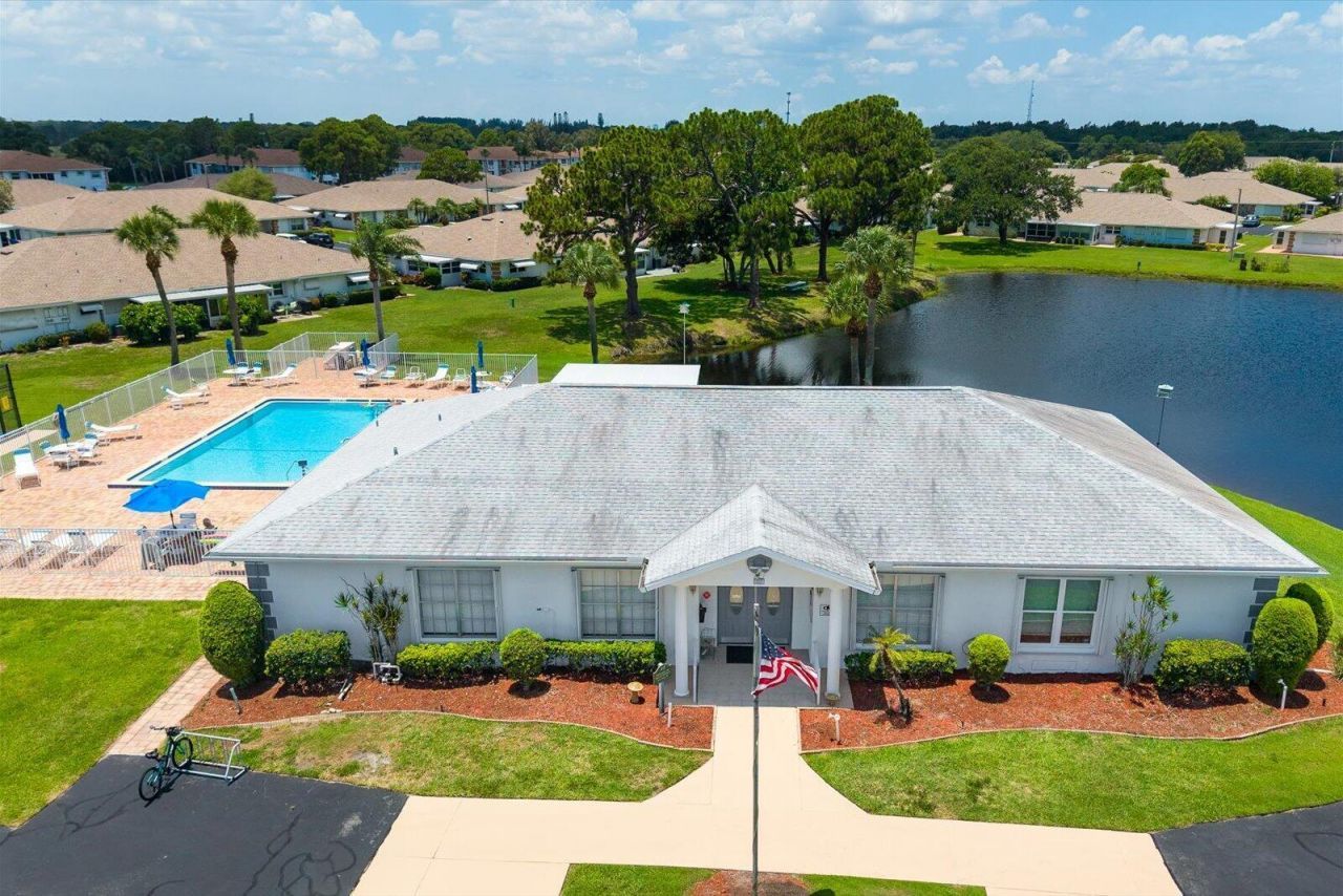 1218 S Lakes End Drive, Unit Apt a, Fort Pierce, FL 34982 Photo