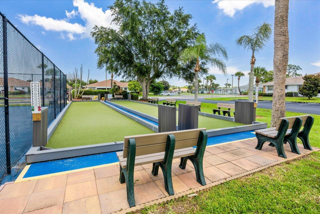 1218 S Lakes End Drive, Unit Apt a, Fort Pierce, FL 34982 Photo
