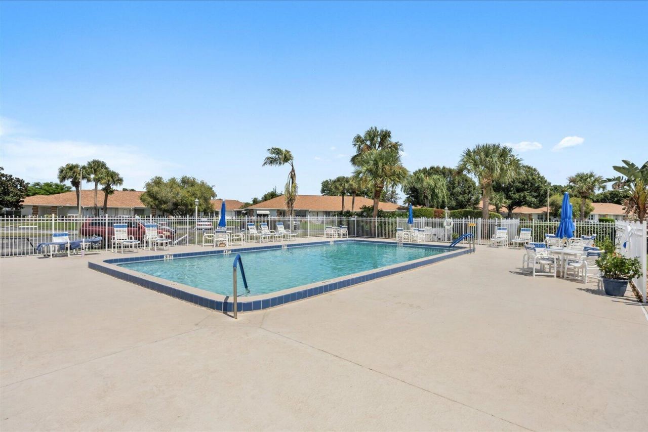 1218 S Lakes End Drive, Unit Apt a, Fort Pierce, FL 34982 Photo