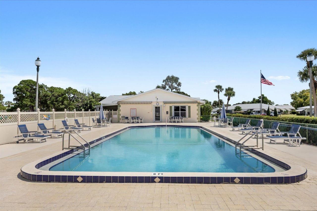 1218 S Lakes End Drive, Unit Apt a, Fort Pierce, FL 34982 Photo