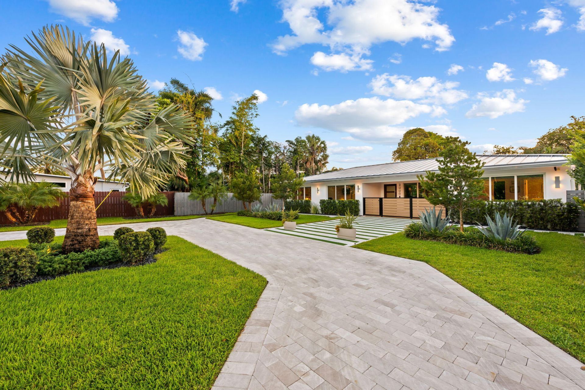 2000 Coral Gardens Drive, Wilton Manors, FL 33306 Photo