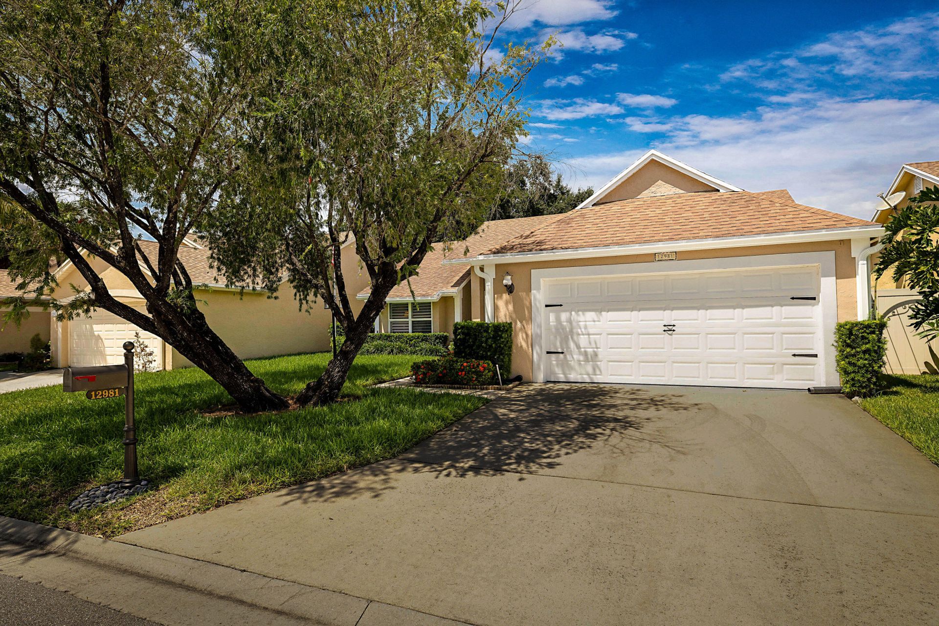 12981 Blue Lake Drive, Wellington, FL 33414 Photo