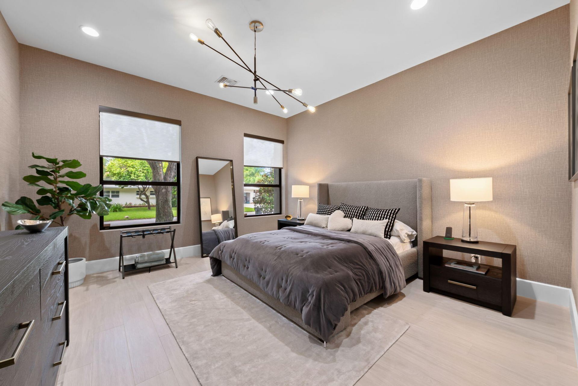 2424 NE 27th Avenue, Fort Lauderdale, FL 33305 Photo