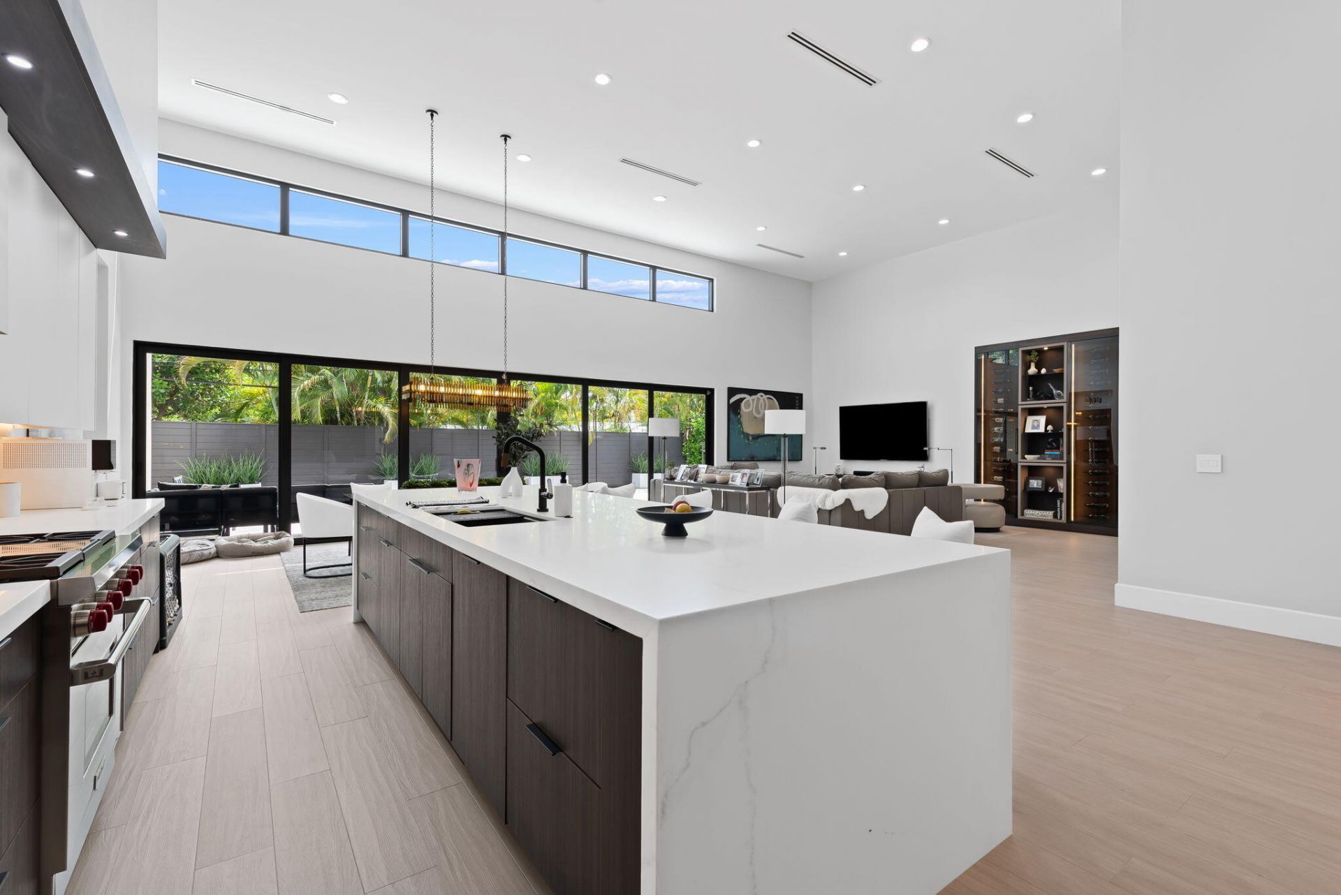 2424 NE 27th Avenue, Fort Lauderdale, FL 33305 Photo