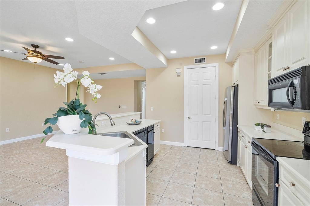 8140 NW 128th Lane, Unit 10-A, Parkland, FL 33076 Photo