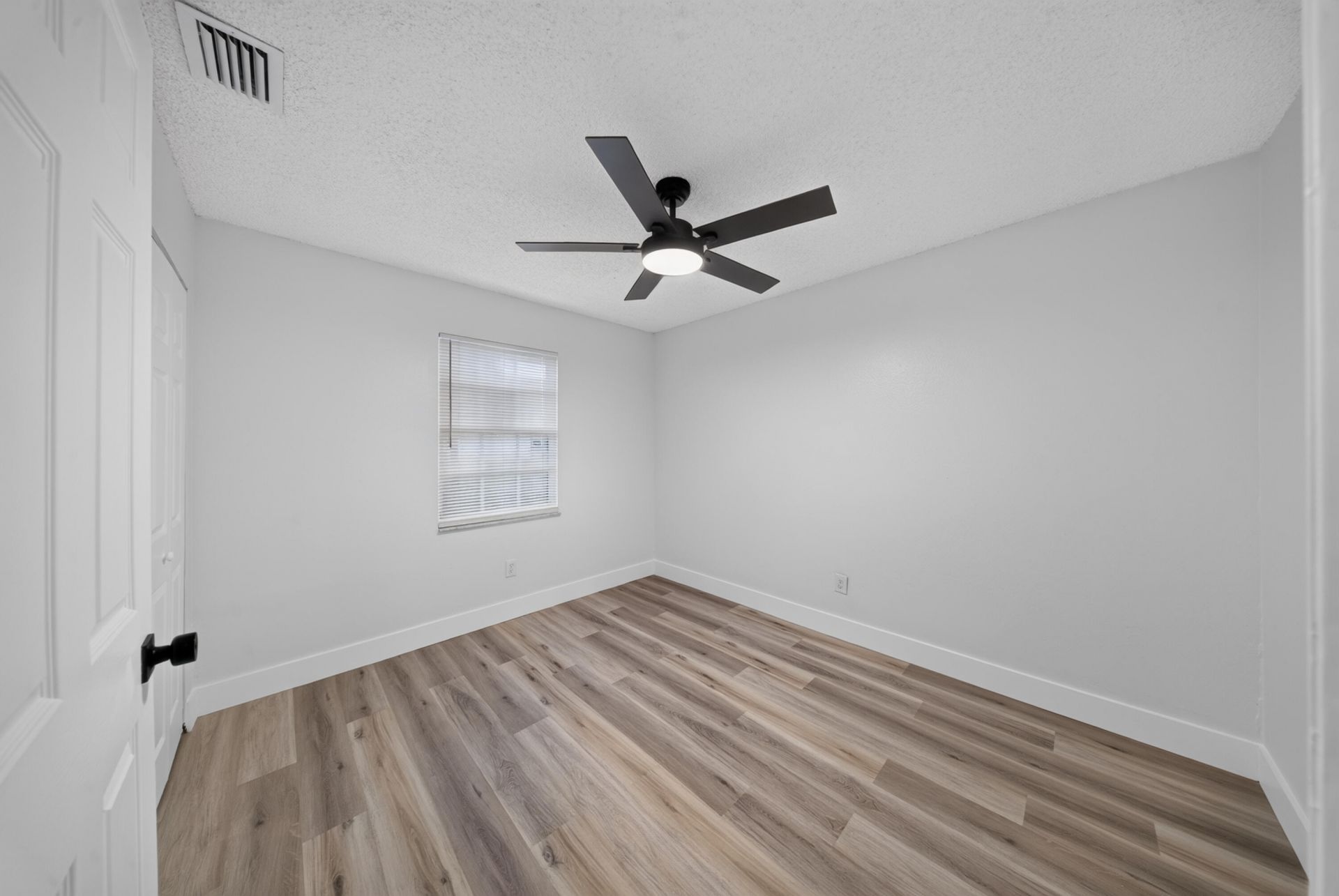 2557 SE Robin Circle, Port Saint Lucie, FL 34952 Photo