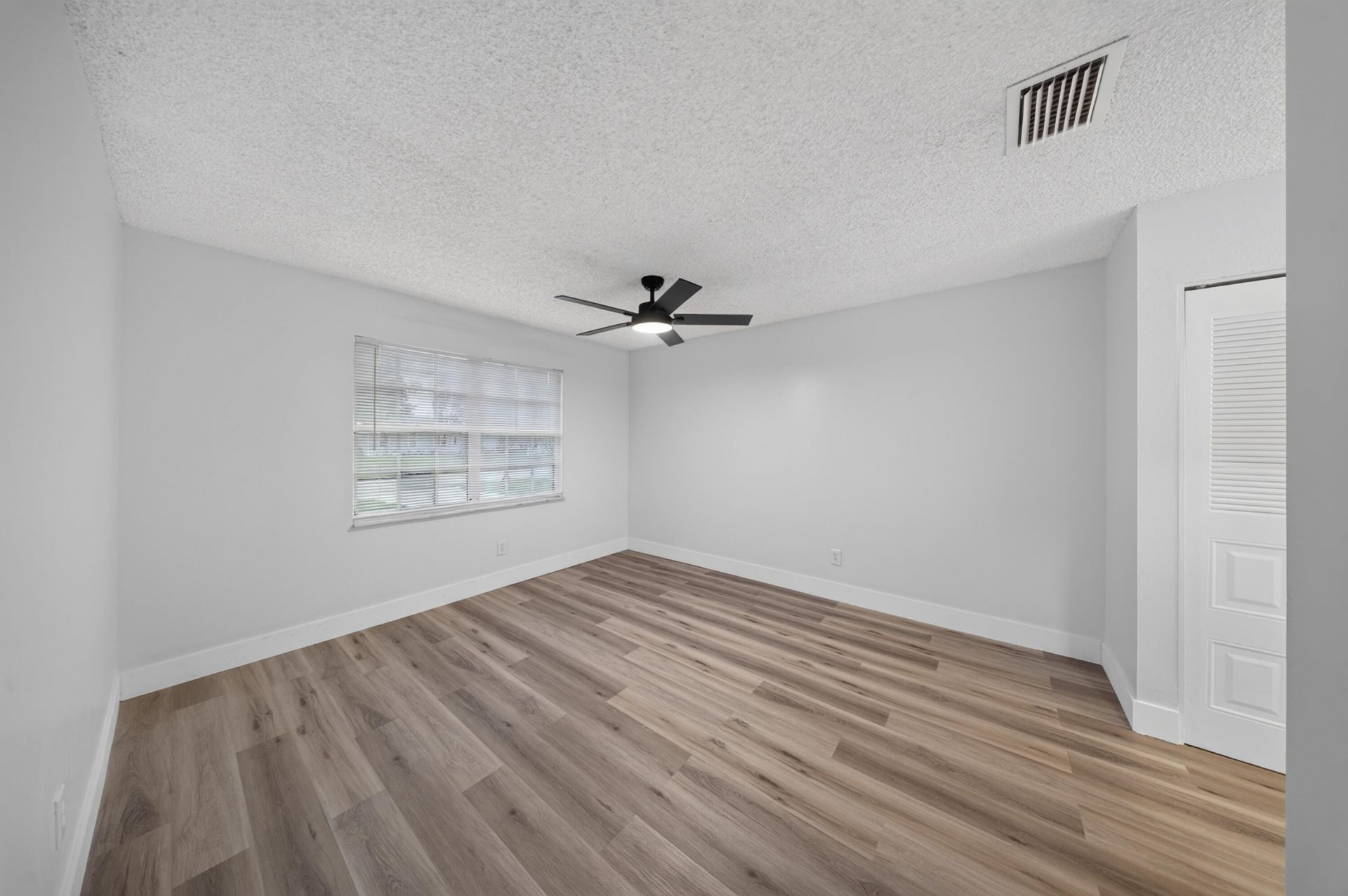 2557 SE Robin Circle, Port Saint Lucie, FL 34952 Photo