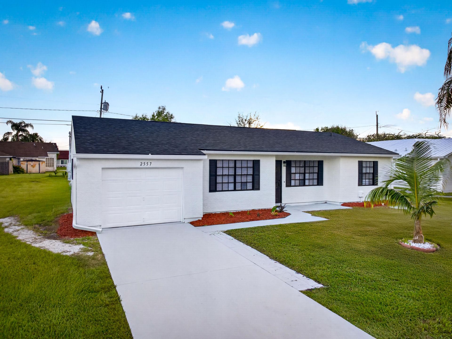 2557 SE Robin Circle, Port Saint Lucie, FL 34952 Photo