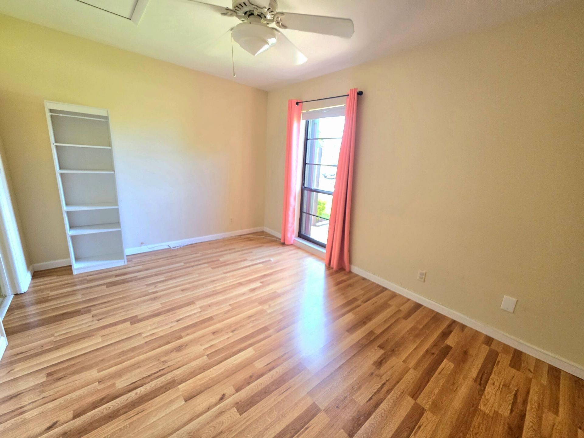 504 Briarwood Circle, Unit 1-54, Hollywood, FL 33024 Photo