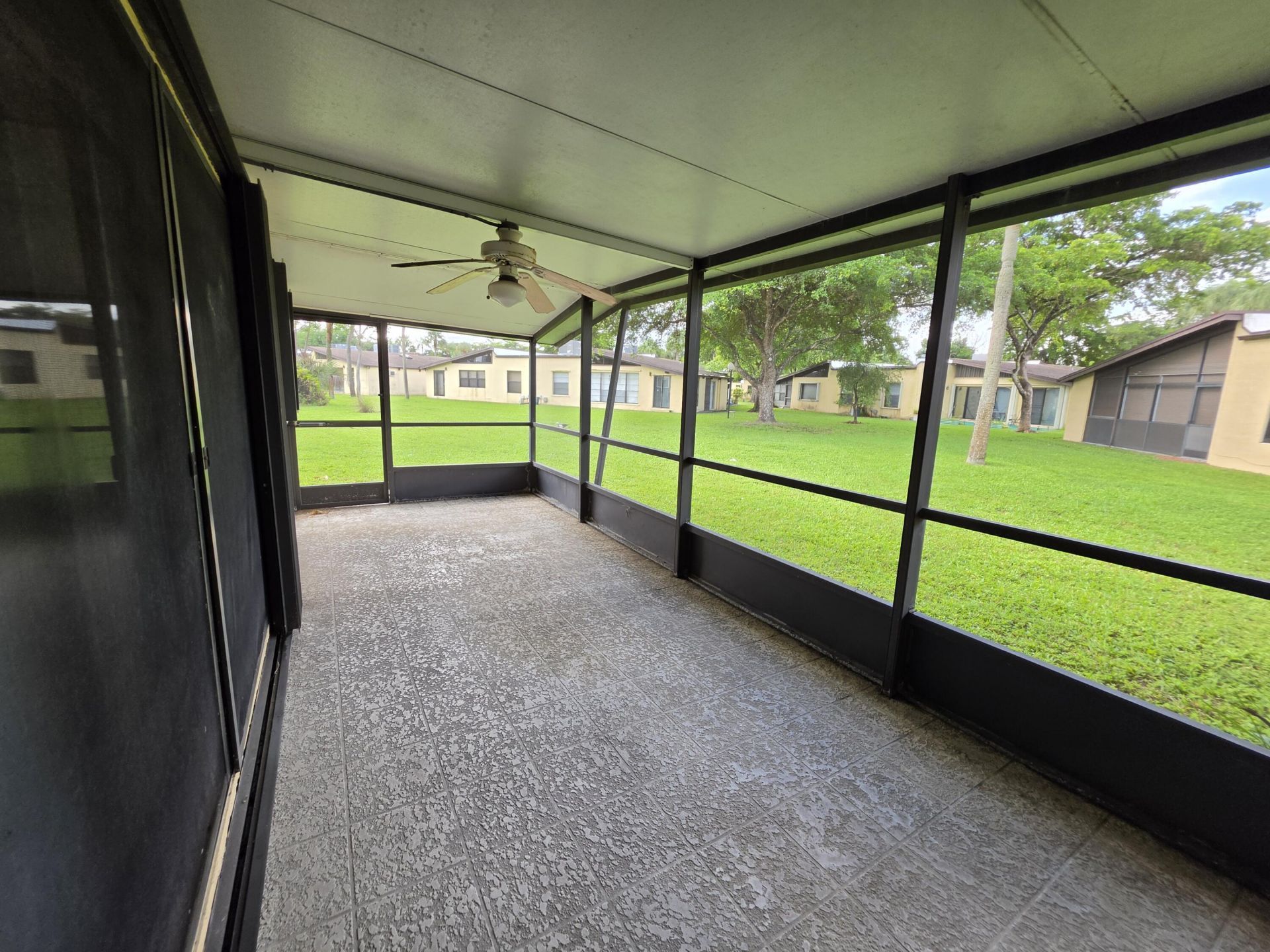 504 Briarwood Circle, Unit 1-54, Hollywood, FL 33024 Photo