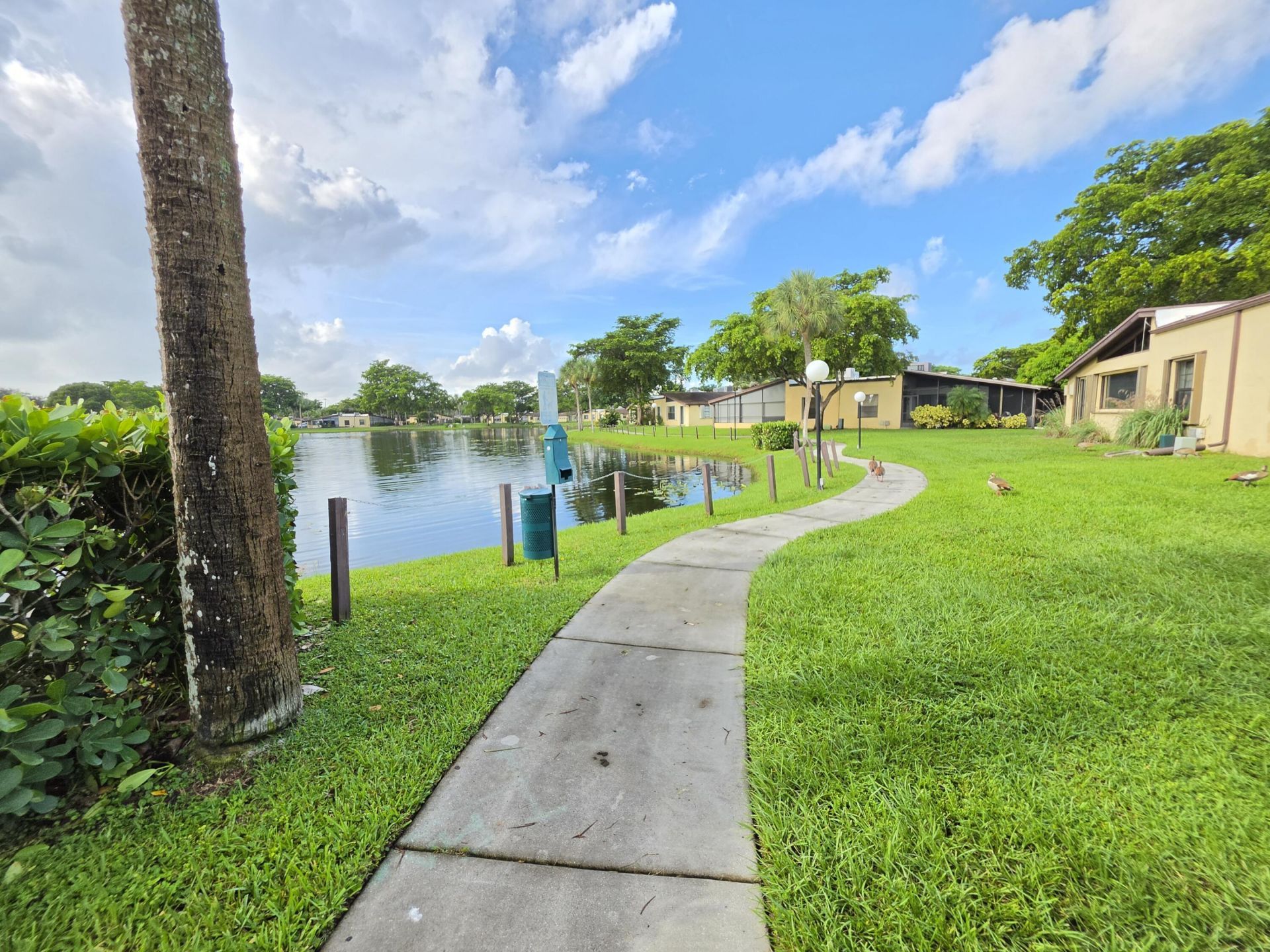 504 Briarwood Circle, Unit 1-54, Hollywood, FL 33024 Photo