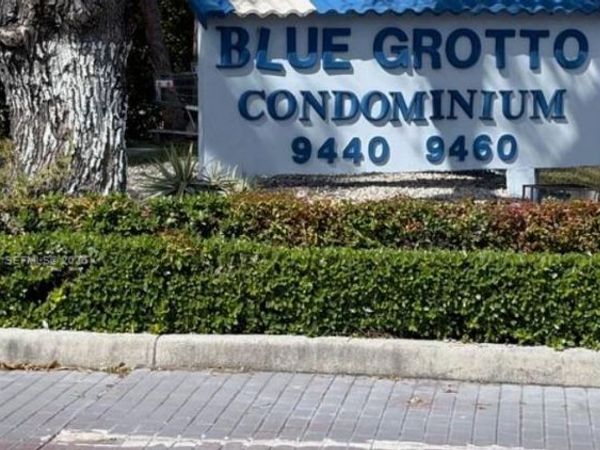 9460 FONTAINEBLEAU Boulevard, Unit 324, Miami, FL 33172