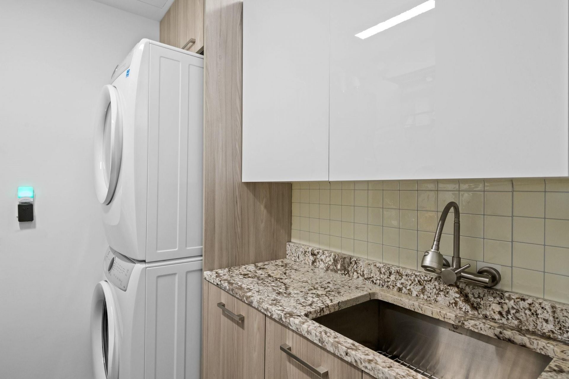 900 NE 4th Street, Unit B4, Fort Lauderdale, FL 33301 Photo