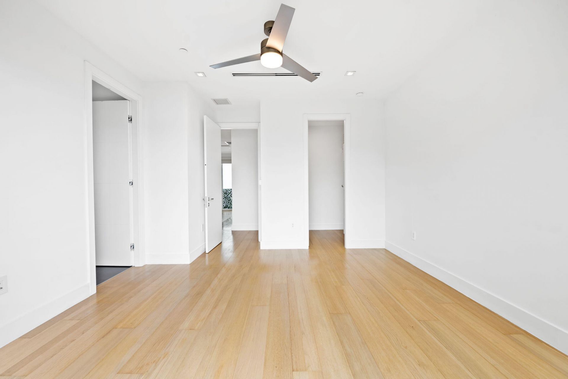 900 NE 4th Street, Unit B4, Fort Lauderdale, FL 33301 Photo