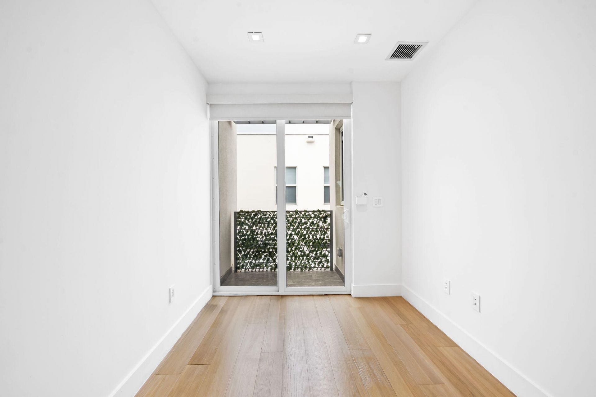 900 NE 4th Street, Unit B4, Fort Lauderdale, FL 33301 Photo