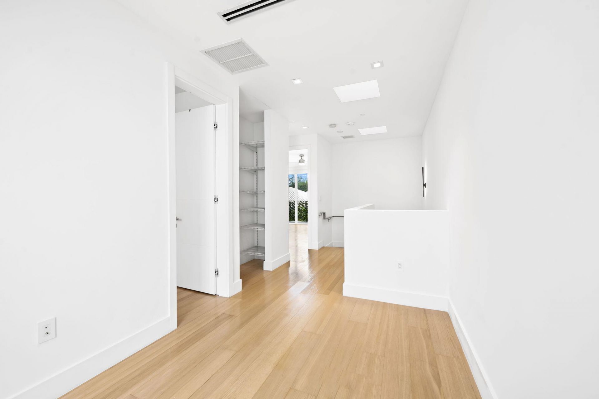 900 NE 4th Street, Unit B4, Fort Lauderdale, FL 33301 Photo