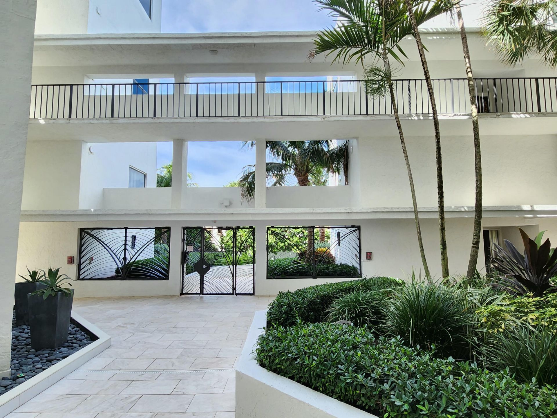 2565 S Ocean Boulevard, Unit 205-N, Highland Beach, FL 33487 Photo