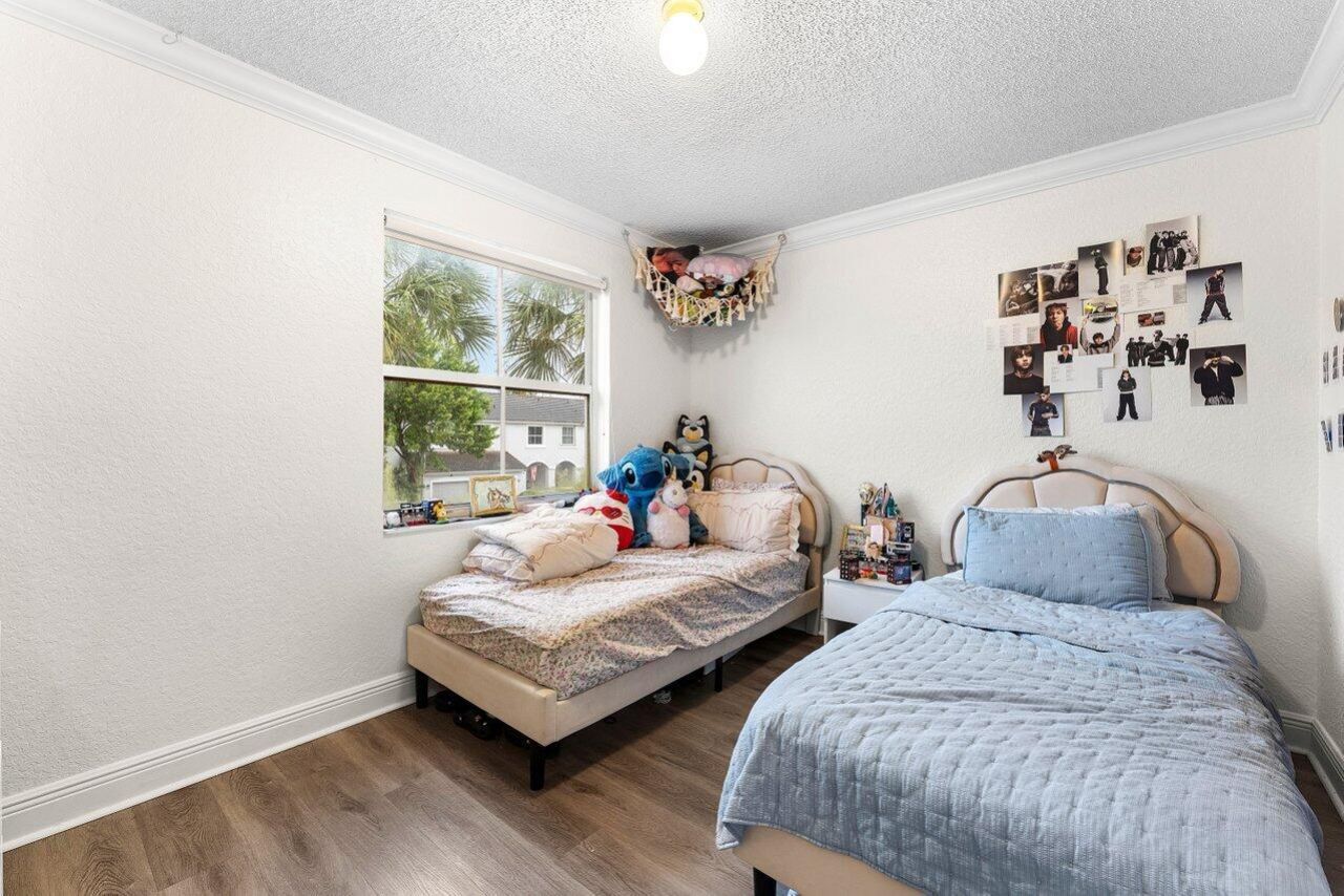 16856 SW 1st Place, Pembroke Pines, FL 33027 Photo