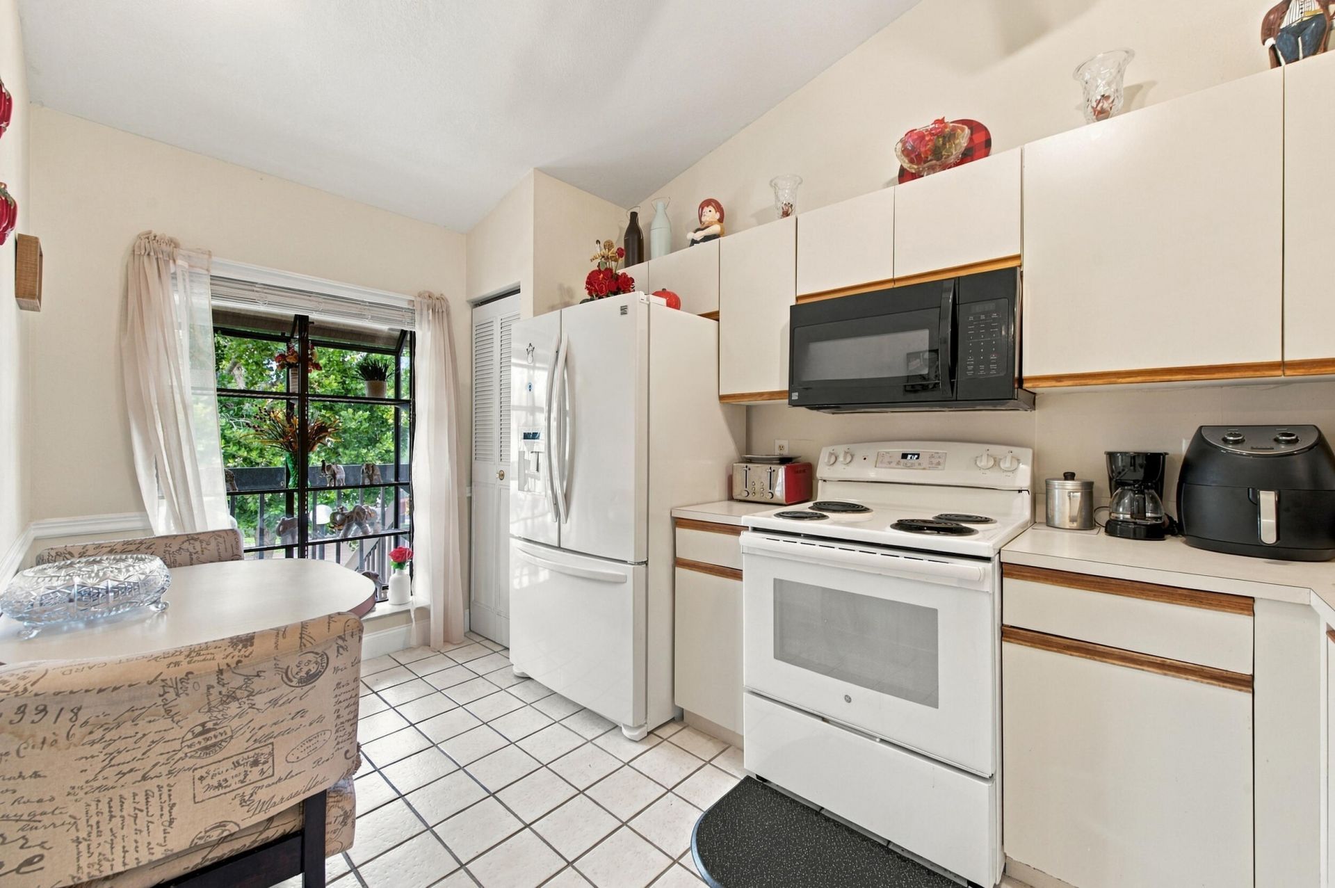 3340 Lucerne Park Drive, Greenacres, FL 33467 Photo