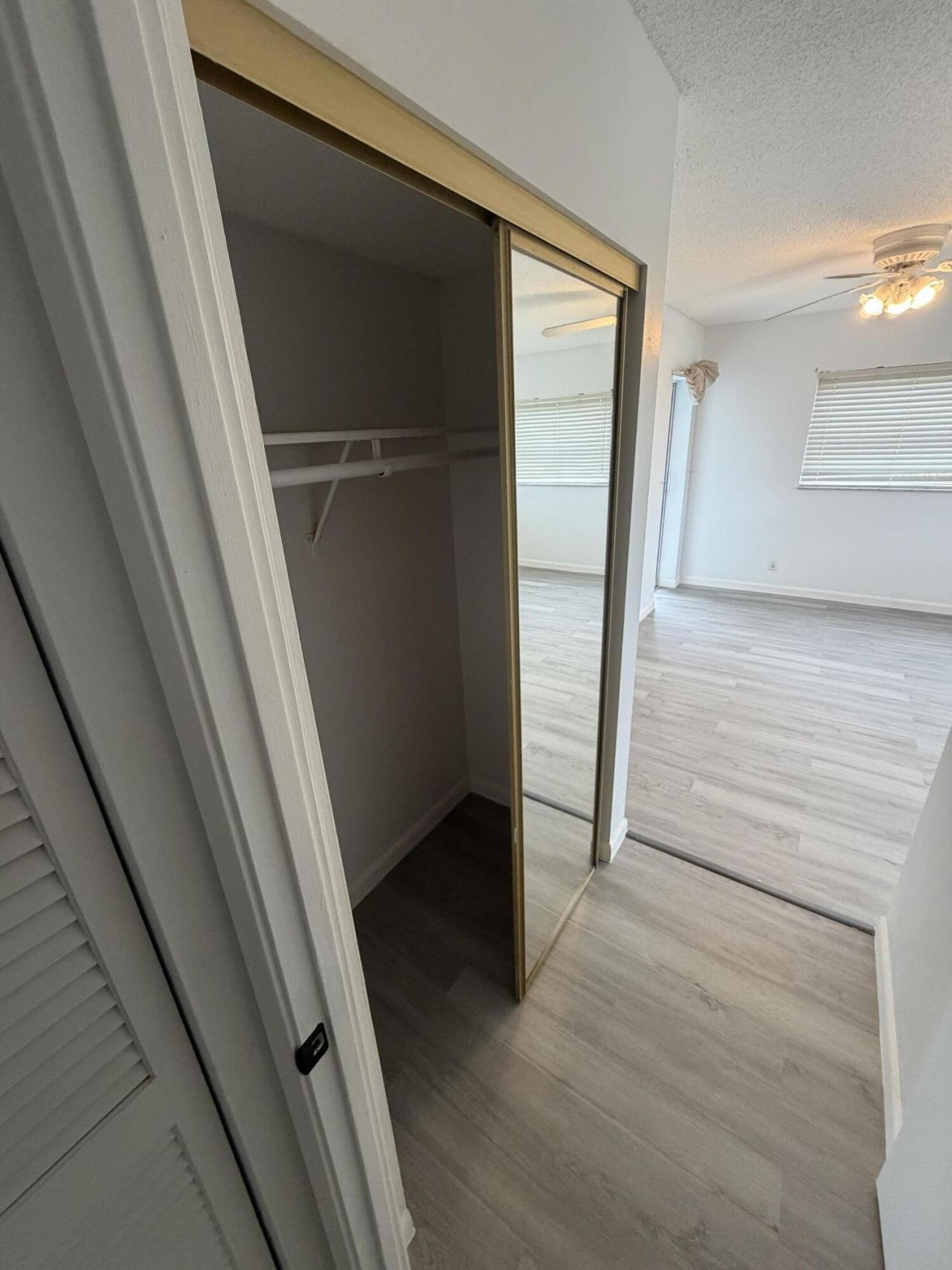 1445 Atlantic Shores Boulevard, Unit 410, Hallandale Beach, FL 33009 Photo