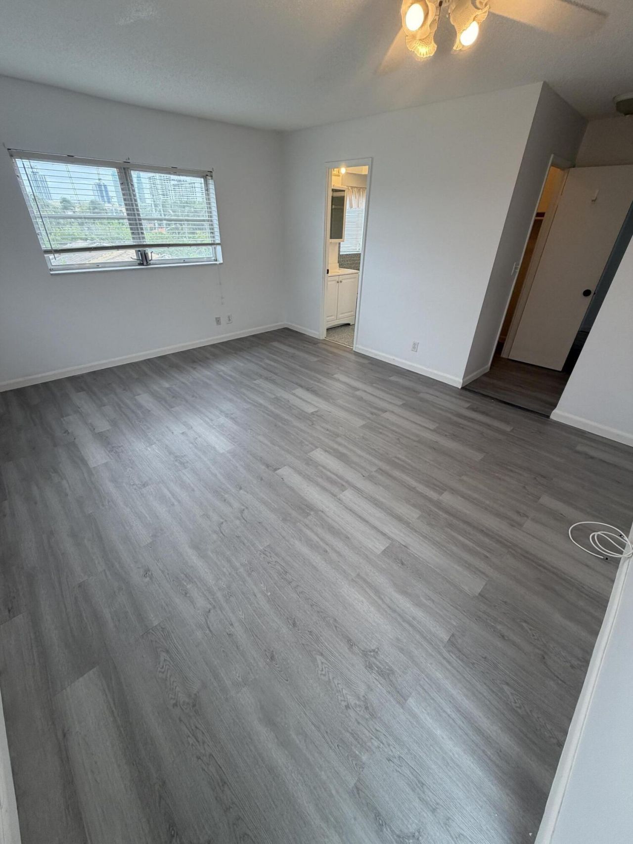 1445 Atlantic Shores Boulevard, Unit 410, Hallandale Beach, FL 33009 Photo