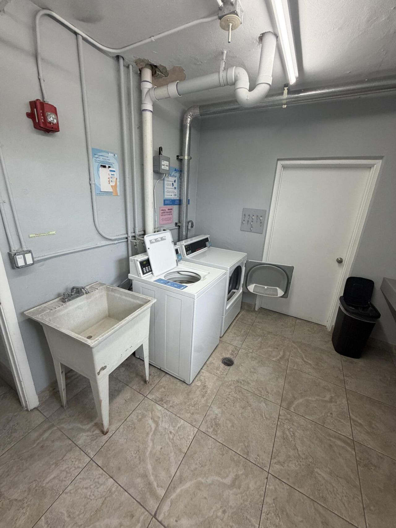 1445 Atlantic Shores Boulevard, Unit 410, Hallandale Beach, FL 33009 Photo