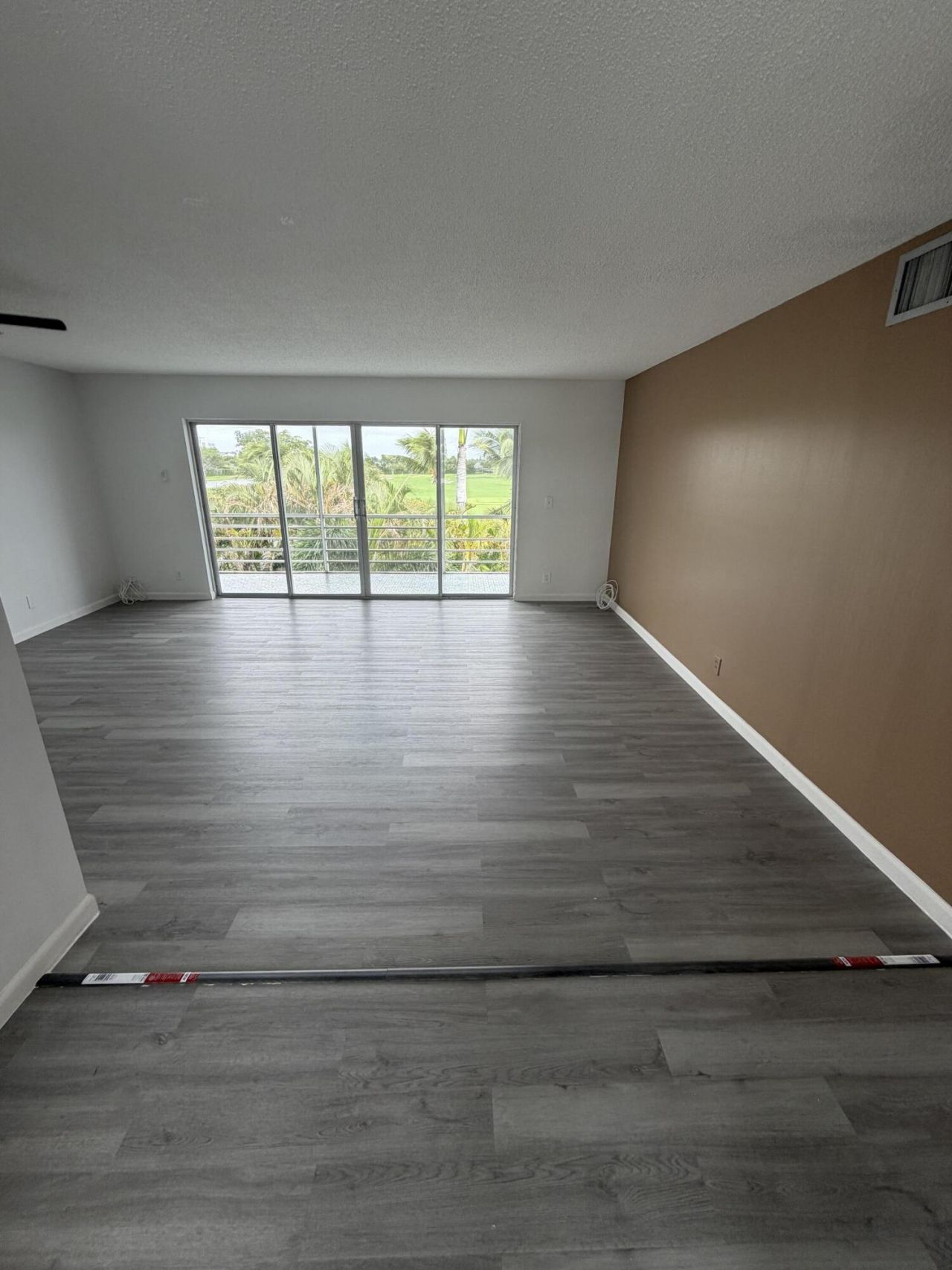 1445 Atlantic Shores Boulevard, Unit 410, Hallandale Beach, FL 33009 Photo