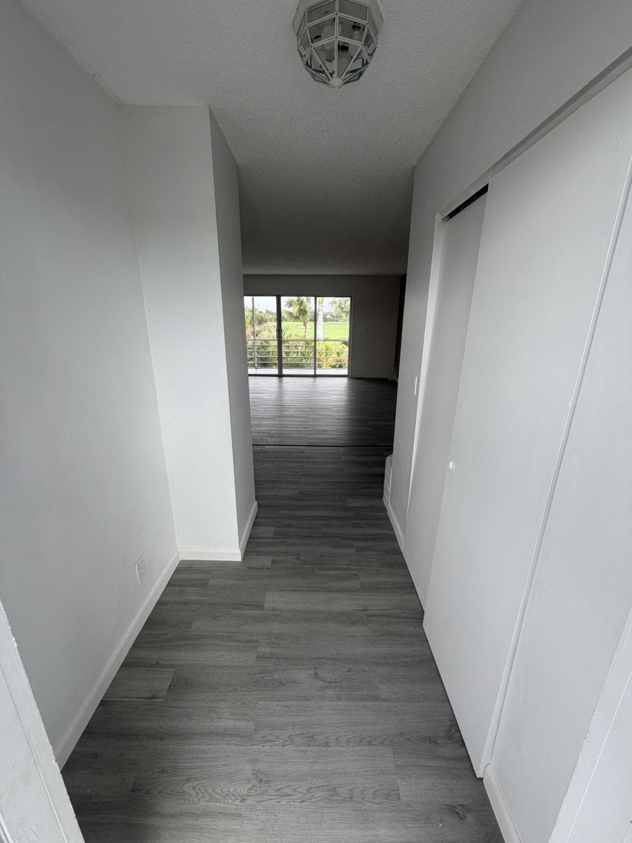 1445 Atlantic Shores Boulevard, Unit 410, Hallandale Beach, FL 33009 Photo