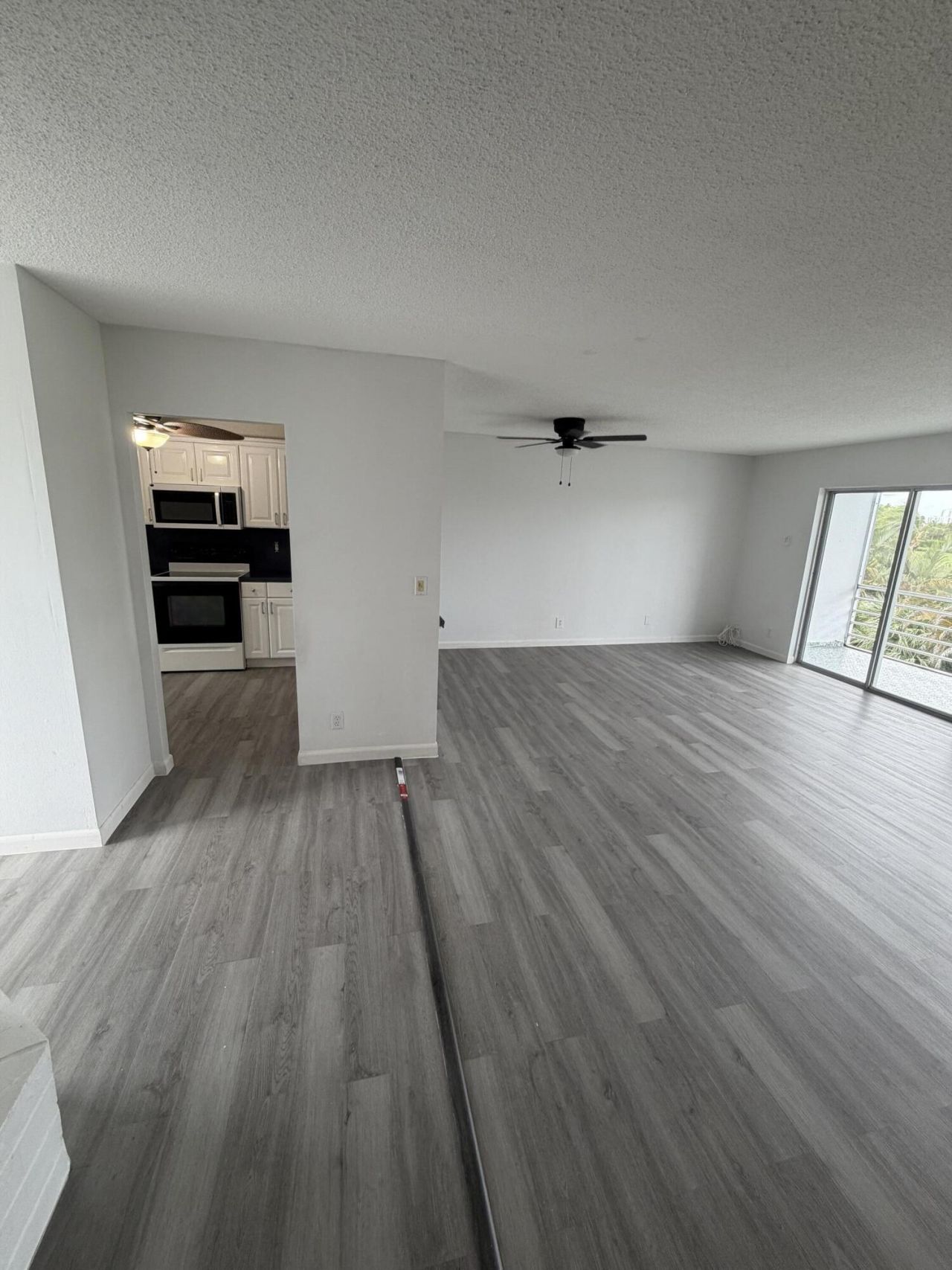 1445 Atlantic Shores Boulevard, Unit 410, Hallandale Beach, FL 33009 Photo