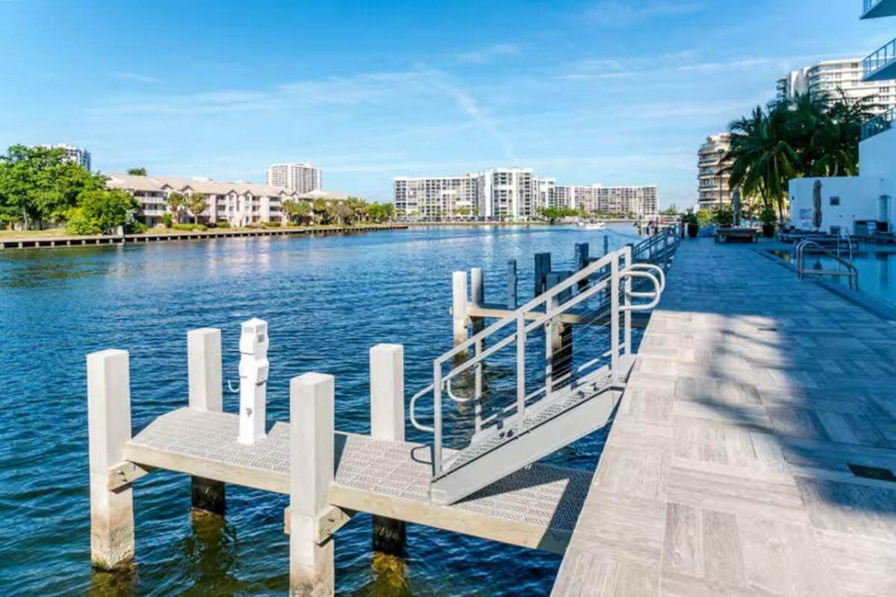 4010 S Ocean Drive, Unit R2404, Hollywood, FL 33019 Photo