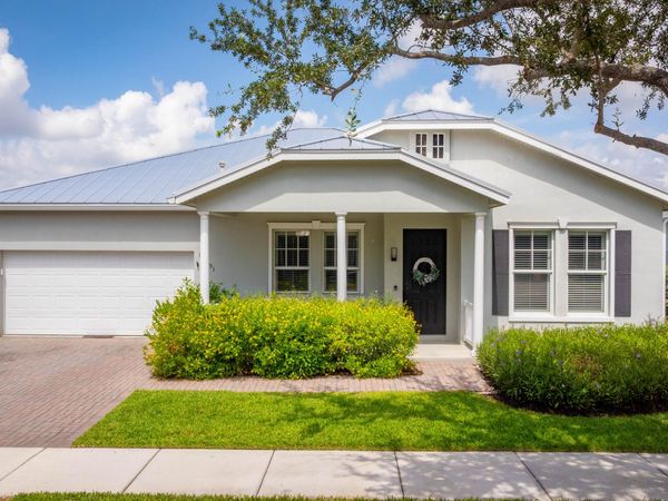 10691 SW Waterway Lane, Port St. Lucie, FL 34987