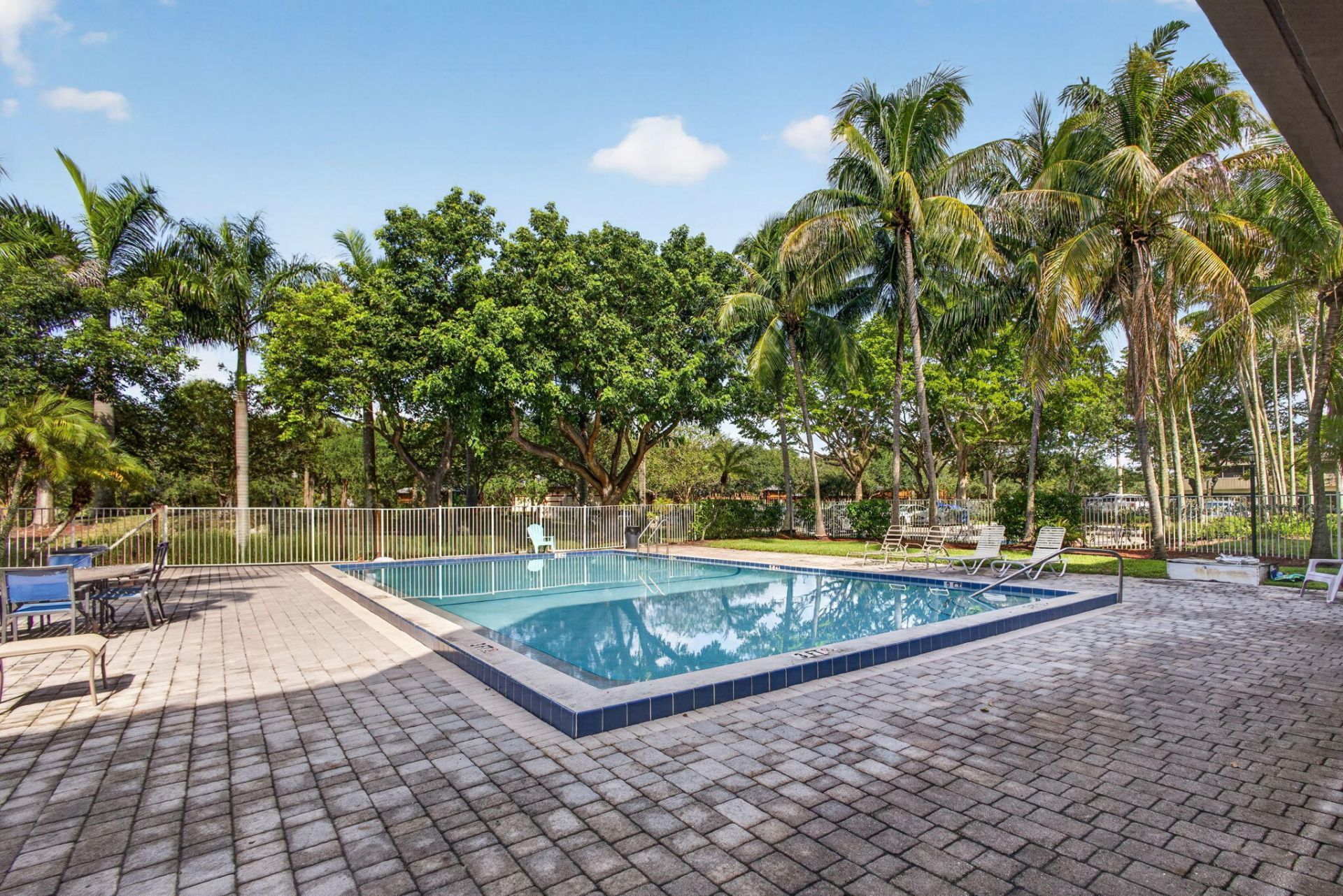 120 Sparrow Drive, Unit 304, Royal Palm Beach, FL 33411 Photo